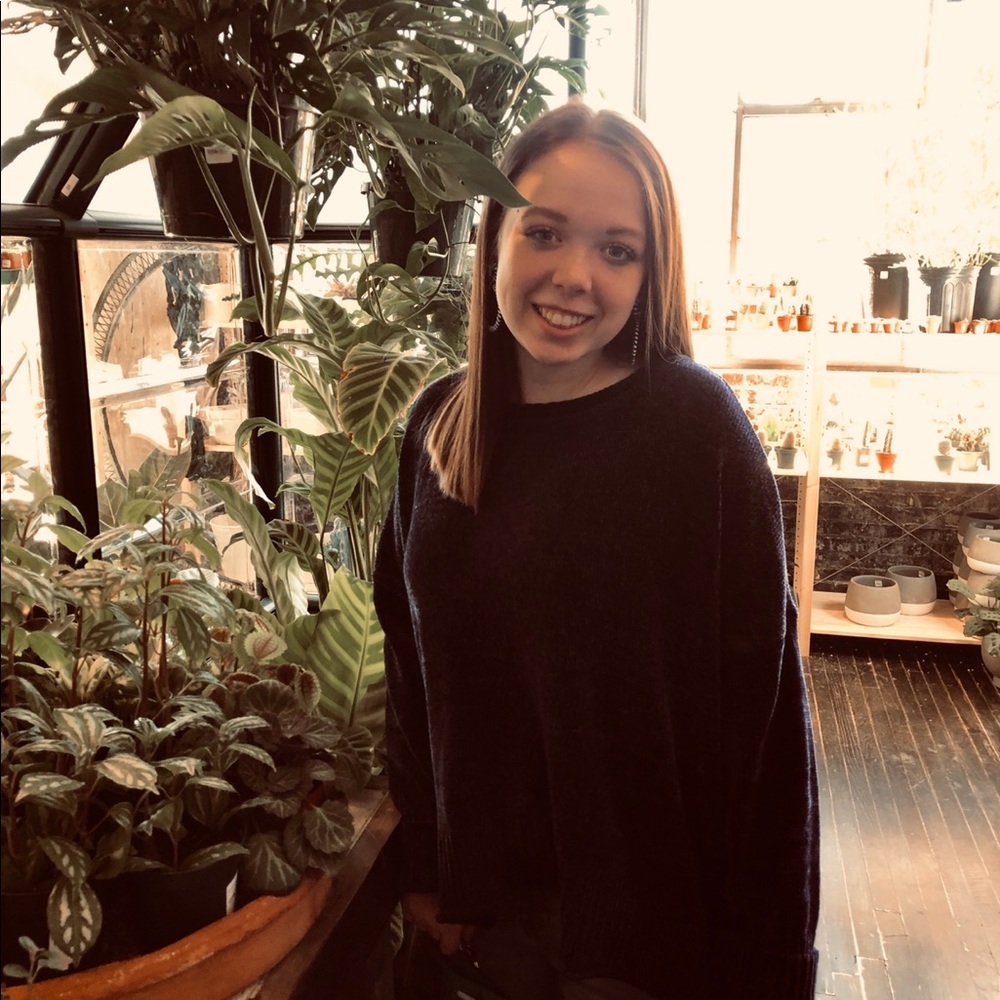 Meet your Posher, Becca